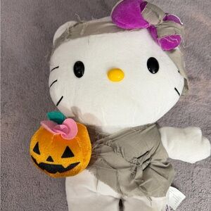 Hello Kitty Halloween Plush Stepper with Pumpkin